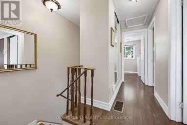 51 COURTLEIGH SQUARE Brampton (Heart Lake East) Ontario photo 16