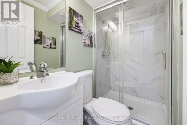 51 COURTLEIGH SQUARE Brampton (Heart Lake East) Ontario photo 30