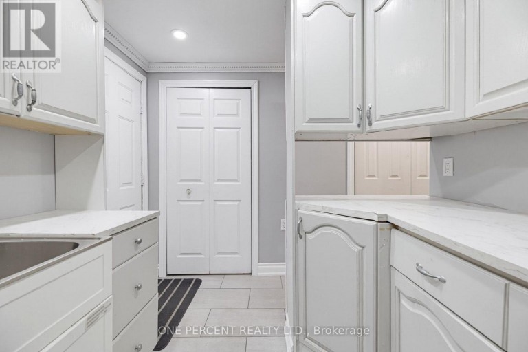 51 COURTLEIGH SQUARE, Brampton (Heart Lake East), Ontario, L6Z1J2