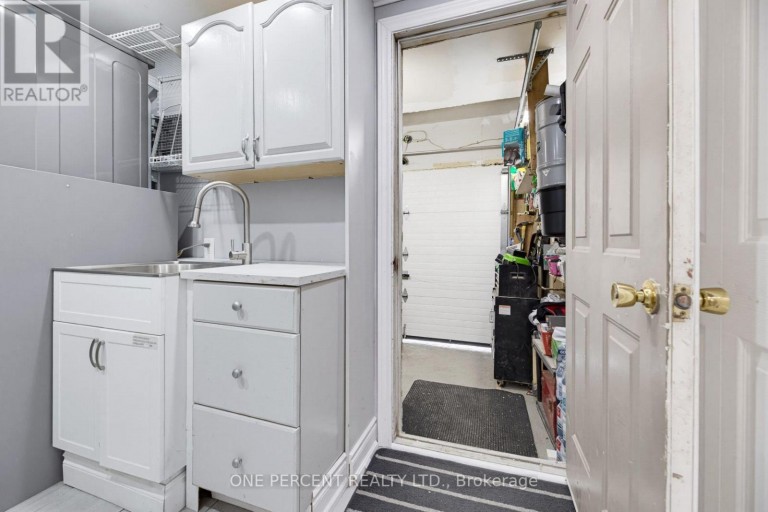 51 COURTLEIGH SQUARE, Brampton (Heart Lake East), Ontario, L6Z1J2