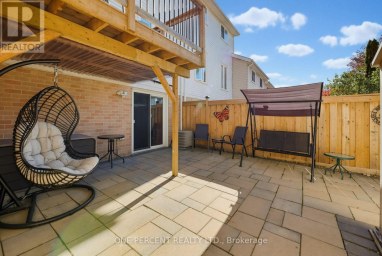 51 COURTLEIGH SQUARE Brampton (Heart Lake East) Ontario photo 41