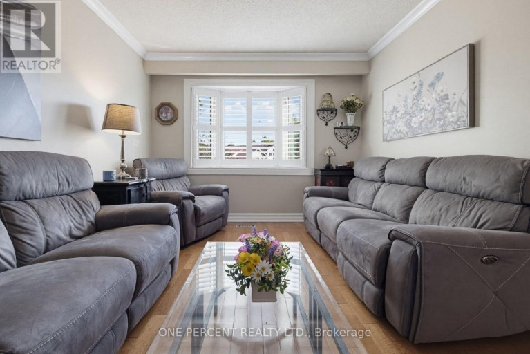 51 COURTLEIGH SQUARE, Brampton (Heart Lake East), Ontario, L6Z1J2