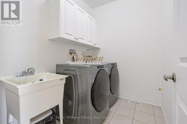 165 CORONATION ROAD Whitby Ontario photo 22