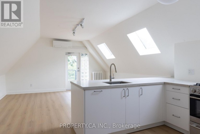 197 ROXTON ROAD, Toronto (Trinity-Bellwoods), Ontario, M6J2Y4