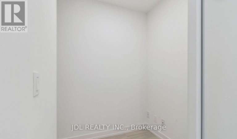 2007 - 33 HELENDALE AVENUE, Toronto (Yonge-Eglinton), Ontario, M4S3H7