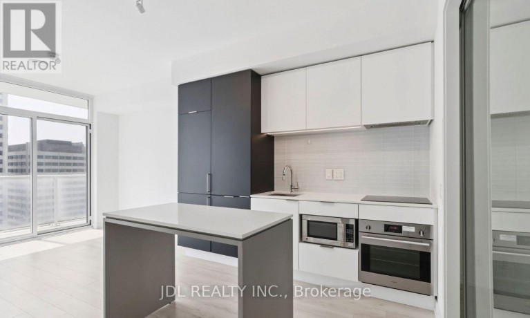 2007 - 33 HELENDALE AVENUE, Toronto (Yonge-Eglinton), Ontario, M4S3H7