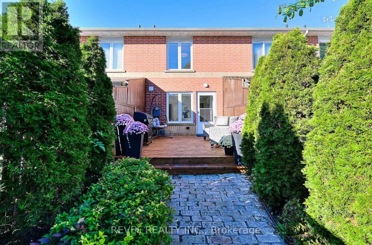 399 PERTH AVENUE, Toronto (Dovercourt-Wallace Emerson-Junction), Ontario, M6P3Y5