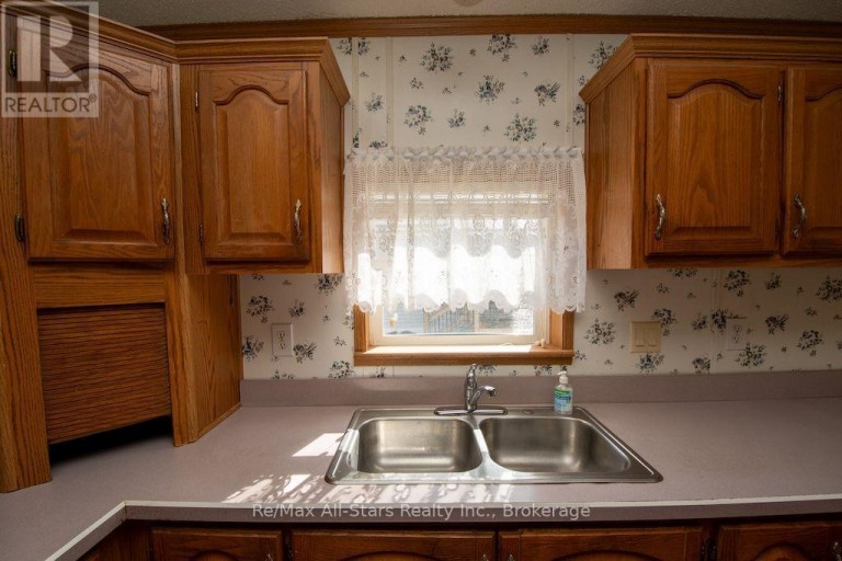 4 MCGREGOR DRIVE, Otonabee-South Monaghan, Ontario, K0L2G0