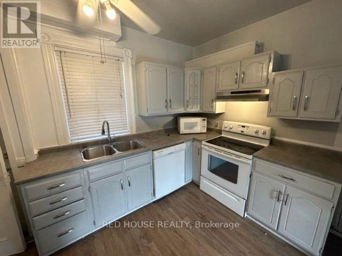 150 WEST STREET N, Orillia, Ontario, L3V5C5