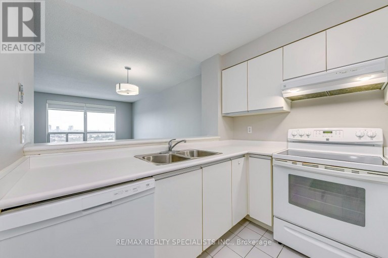 1605 - 2177 BURNHAMTHORPE ROAD W, Mississauga (Erin Mills), Ontario, L5L5P9