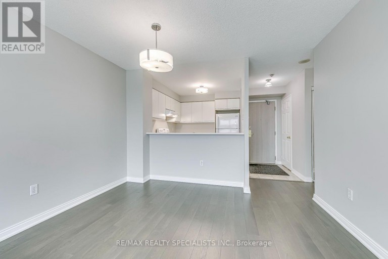 1605 - 2177 BURNHAMTHORPE ROAD W, Mississauga (Erin Mills), Ontario, L5L5P9