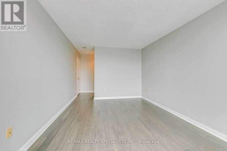 1605 - 2177 BURNHAMTHORPE ROAD W, Mississauga (Erin Mills), Ontario, L5L5P9