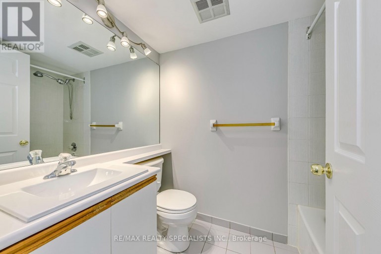 1605 - 2177 BURNHAMTHORPE ROAD W, Mississauga (Erin Mills), Ontario, L5L5P9