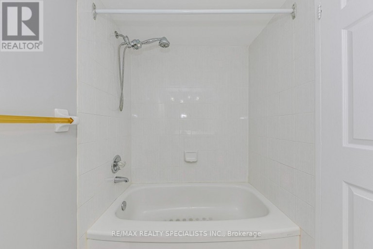 1605 - 2177 BURNHAMTHORPE ROAD W, Mississauga (Erin Mills), Ontario, L5L5P9