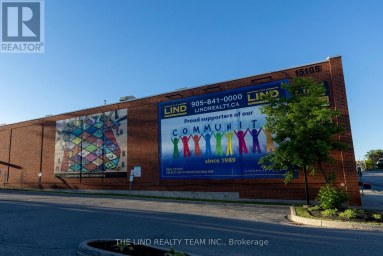 15105 YONGE STREET Aurora (Aurora Village) Ontario photo 3