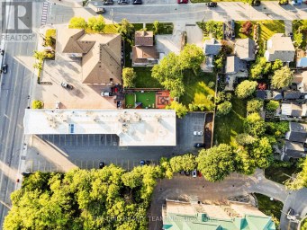 15105 YONGE STREET Aurora (Aurora Village) Ontario photo 6