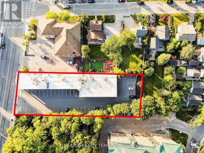15105 YONGE STREET, Aurora (Aurora Village), Ontario, L4G1M3