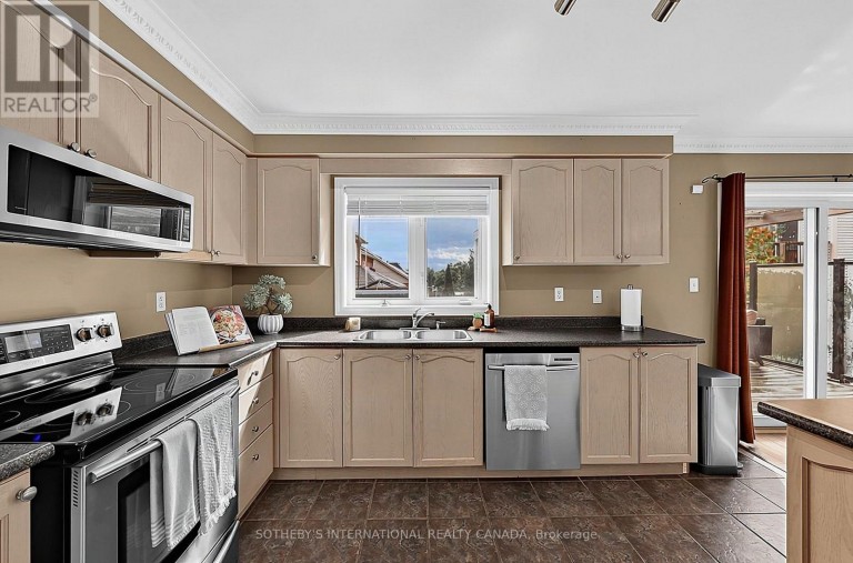 4 BRECKEN DRIVE, Georgina (Keswick South), Ontario, L4P4A3