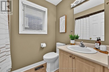 4 BRECKEN DRIVE Georgina (Keswick South) Ontario photo 25