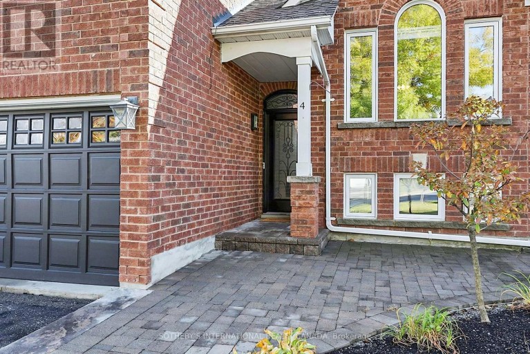 4 BRECKEN DRIVE, Georgina (Keswick South), Ontario, L4P4A3