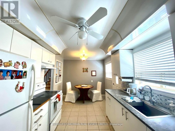 3 BENTON STREET, Brampton (Bram East), Ontario, L6W3B8