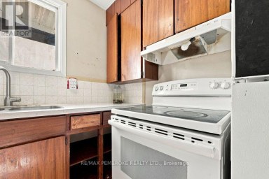570 MOFFAT STREET Pembroke Ontario photo 17