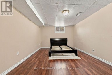 570 MOFFAT STREET Pembroke Ontario photo 32