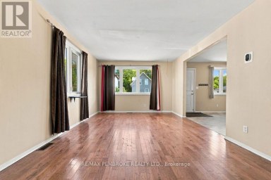 570 MOFFAT STREET Pembroke Ontario photo 8
