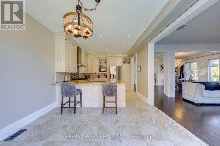 213 EIGHT AVENUE, New Tecumseth (Alliston), Ontario, L9R1Z6