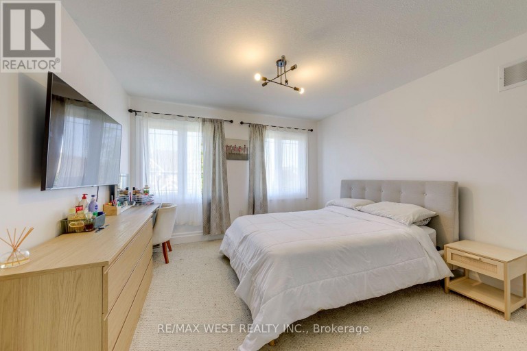 213 EIGHT AVENUE, New Tecumseth (Alliston), Ontario, L9R1Z6