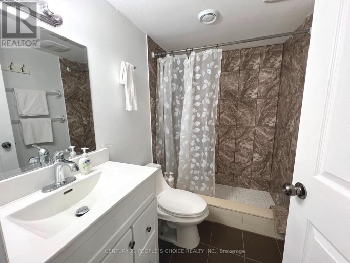 5359 KITCHENER STREET, Niagara Falls (Clifton Hill), Ontario, L2G1B6