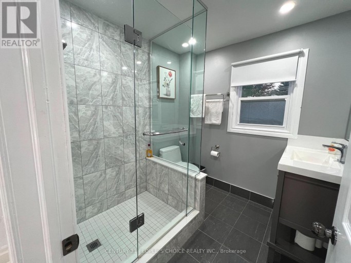 5359 KITCHENER STREET, Niagara Falls (Clifton Hill), Ontario, L2G1B6