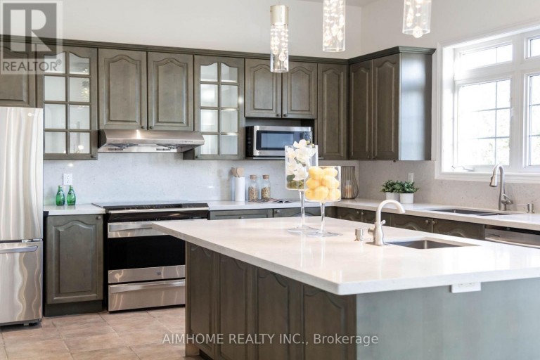 11 ALPACA DRIVE, Richmond Hill (Jefferson), Ontario, L4E0E6