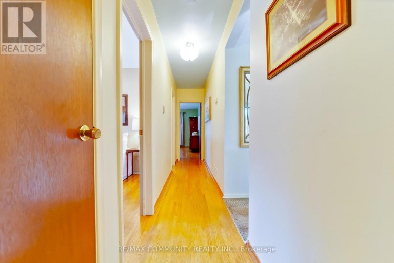 30 BRIDLINGTON STREET, Toronto (Woburn), Ontario, M1H2L5