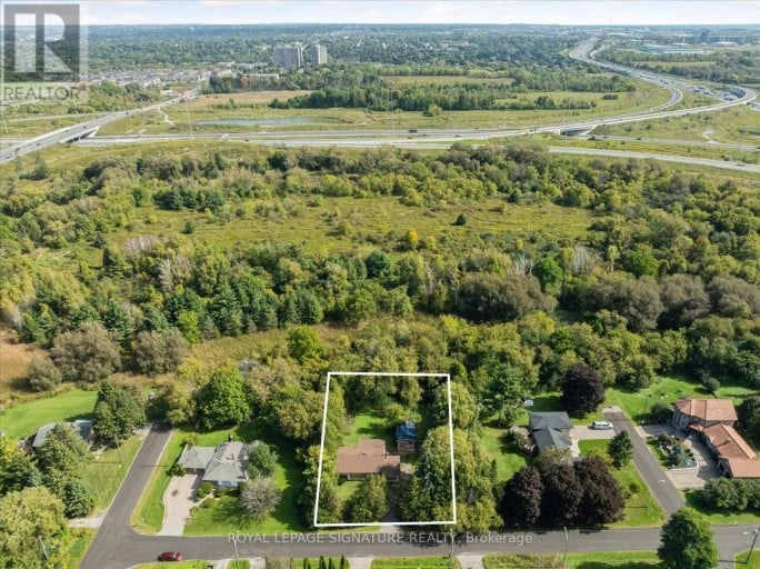 45 QUEENS ROAD, Whitby, Ontario, L1P1K4