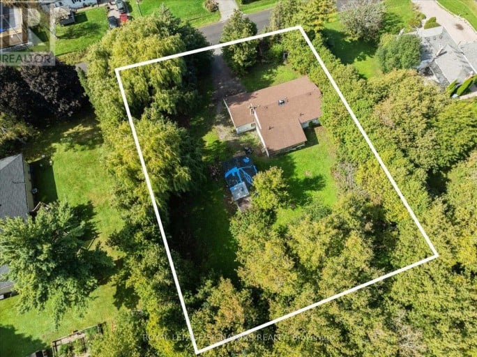 45 QUEENS ROAD, Whitby, Ontario, L1P1K4