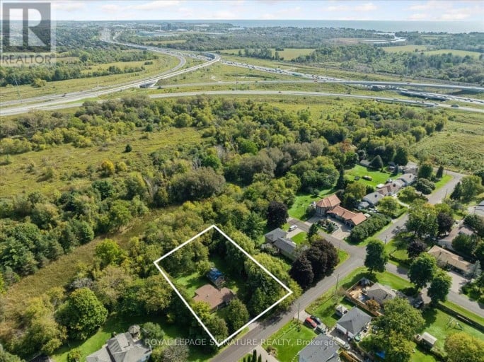 45 QUEENS ROAD, Whitby, Ontario, L1P1K4