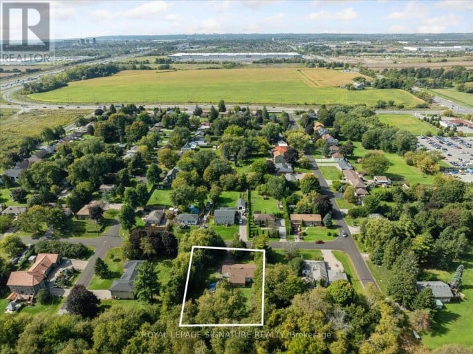 45 QUEENS ROAD, Whitby, Ontario, L1P1K4