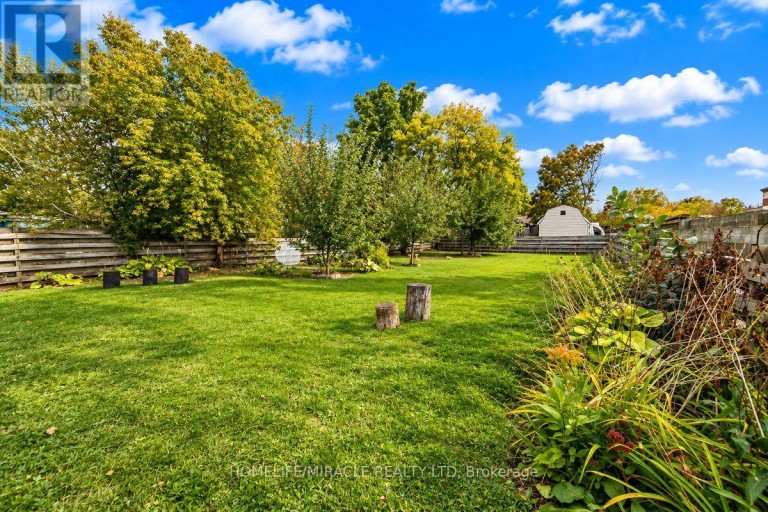 151 BAYVIEW DRIVE, Barrie (Allandale Heights), Ontario, L4N3P3