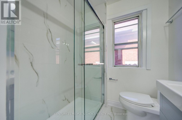 176 LONDON STREET S, Hamilton (Delta), Ontario, L8K2G9