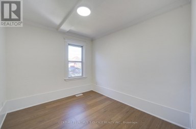 176 LONDON STREET S Hamilton (Delta) Ontario photo 26