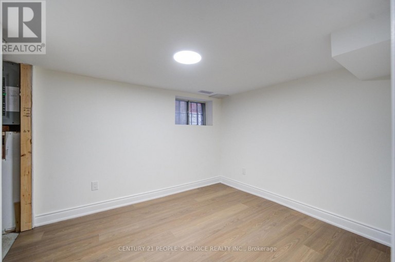 176 LONDON STREET S, Hamilton (Delta), Ontario, L8K2G9