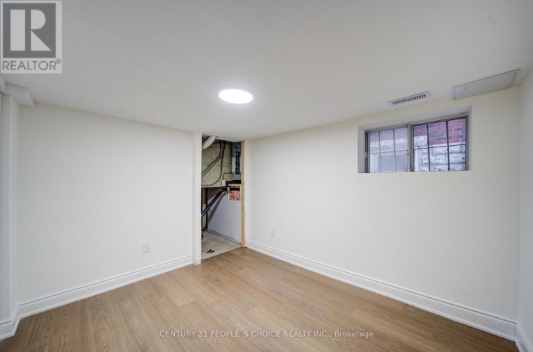 176 LONDON STREET S, Hamilton (Delta), Ontario, L8K2G9