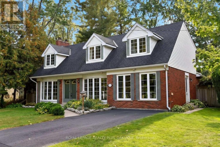 274 BELVENIA ROAD, Burlington (Shoreacres), Ontario, L7L2G4