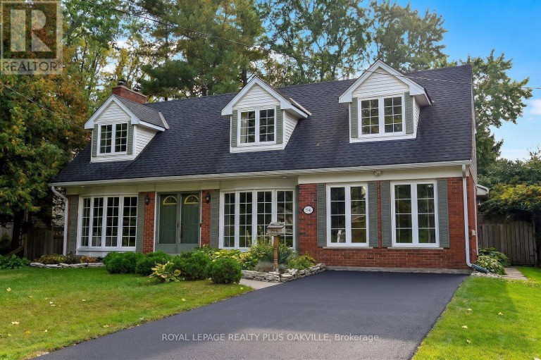 274 BELVENIA ROAD, Burlington (Shoreacres), Ontario, L7L2G4