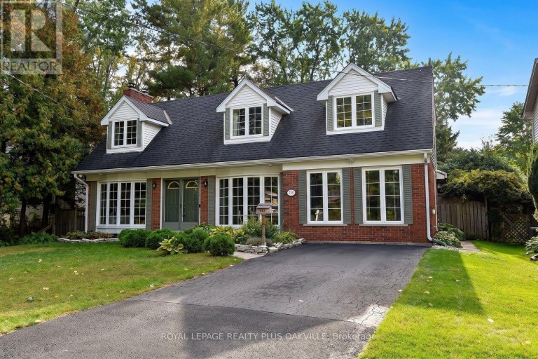 274 BELVENIA ROAD, Burlington (Shoreacres), Ontario, L7L2G4