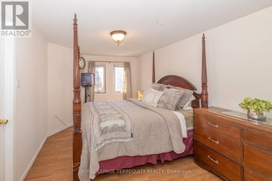 5 HEAVER DRIVE Whitby (Pringle Creek) Ontario photo 18