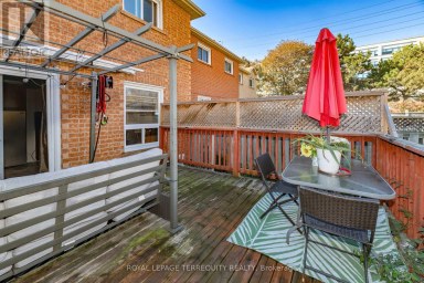5 HEAVER DRIVE Whitby (Pringle Creek) Ontario photo 32