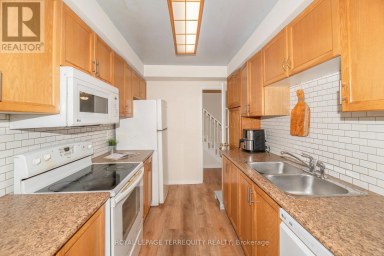 5 HEAVER DRIVE Whitby (Pringle Creek) Ontario photo 9