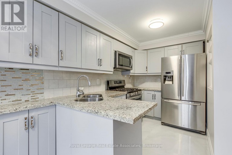 6978 LISANNE COURT, Mississauga (Lisgar), Ontario, L5N6Z7
